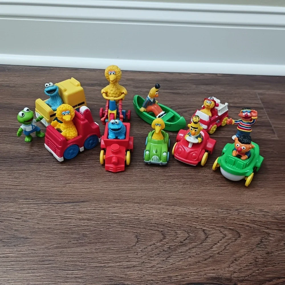Vintage Sesame Street Toy Vehicle Lot Big Bird Cookie Monster Bert Ernie Kermit